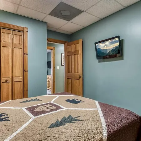 Er92 - Virginia'S Villa - Great Location! Close To All The Action! Cabin